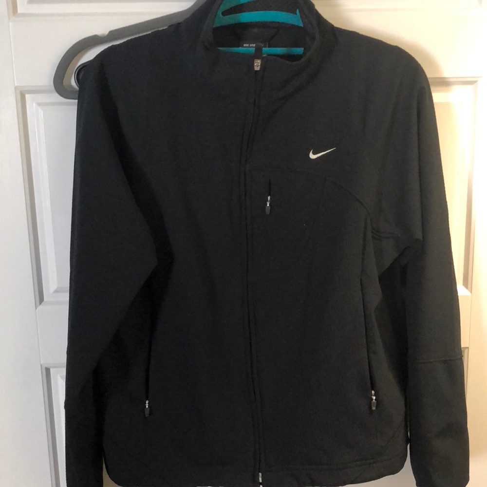Nike slim fit Sphere Dry jacket size M